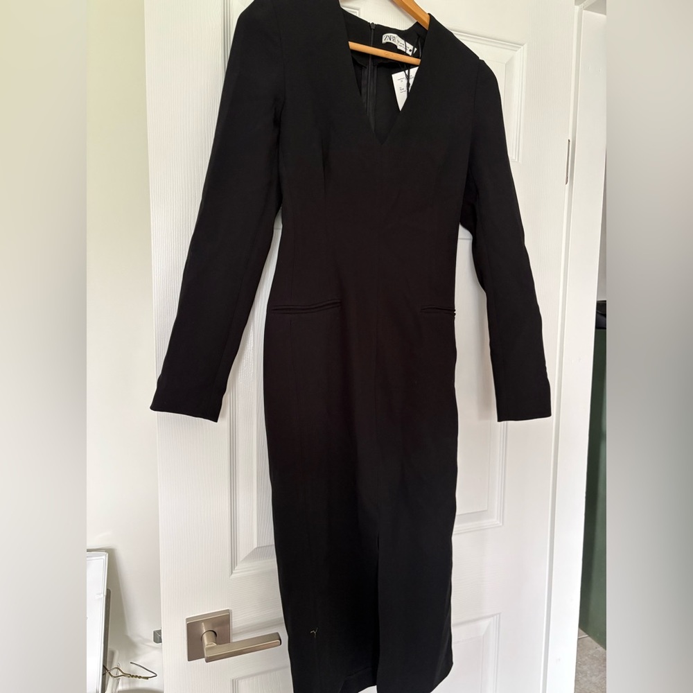 Zara Black Long Sleeve V-Neck Midi Sheath Dress